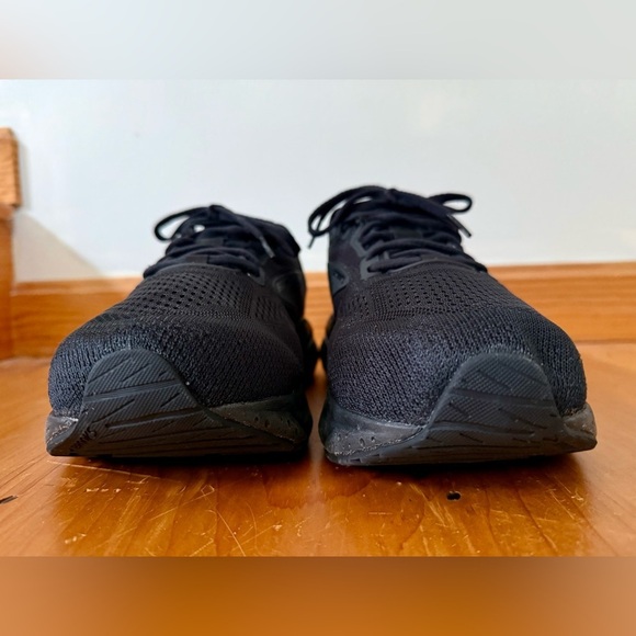 Brooks Men's Beast GTS 24 Running Shoes | Size 9.5 E (Extra Wide) - Picture 4 of 9